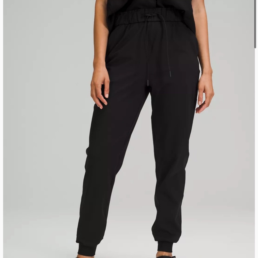 Lululemon Stretch High Rise Jogger - Size 2